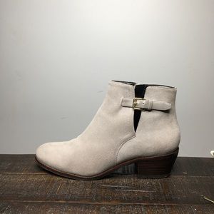 Cole Haan size 8 gray booties